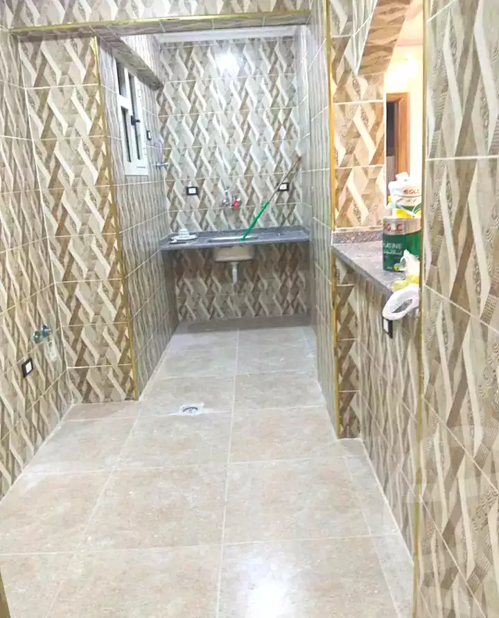 https://aqarmap.com.eg/en/listing/7246302-for-sale-alexandria-al-agamy-el-hanouvel-radwan-st