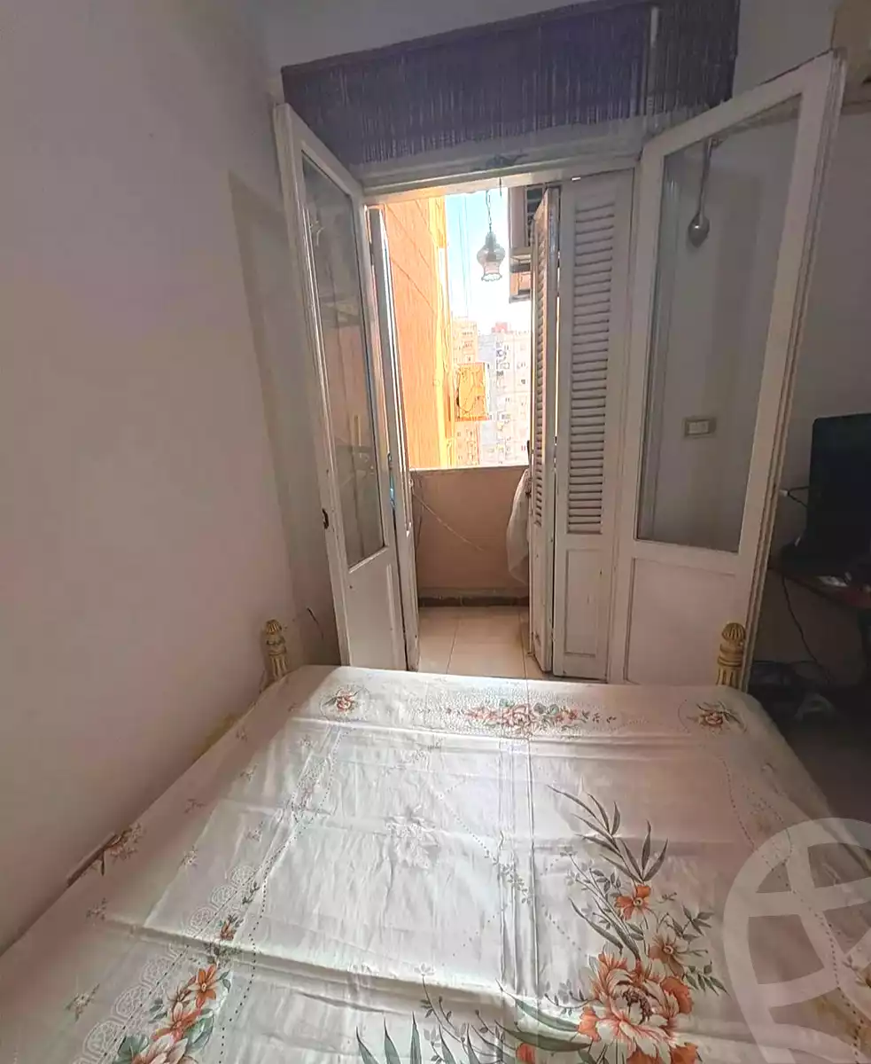 https://aqarmap.com.eg/ar/listing/7246770-for-sale-alexandria-sydy-bshr-sydy-bshr-bhry-shr-khld-bn-lwlyd