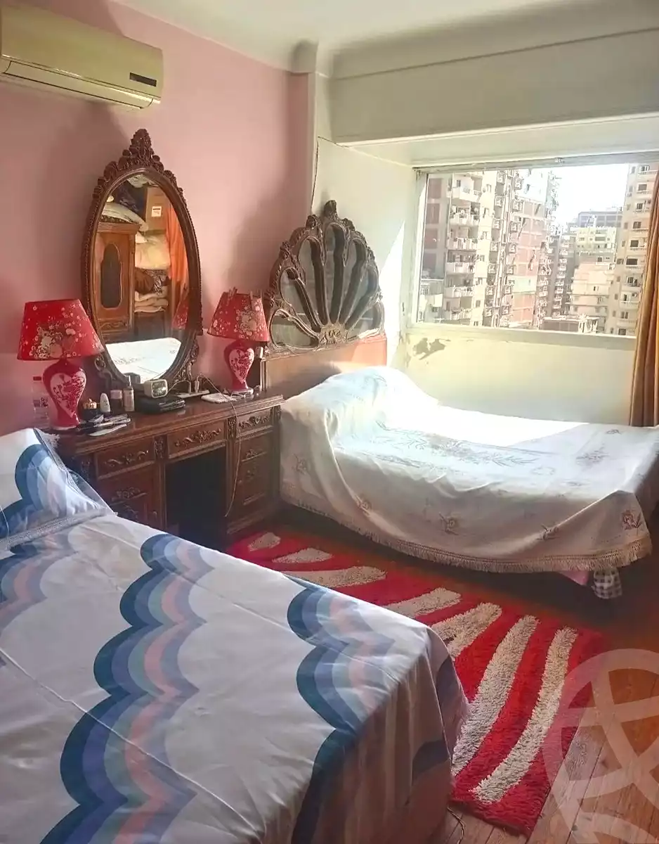 https://aqarmap.com.eg/ar/listing/7246770-for-sale-alexandria-sydy-bshr-sydy-bshr-bhry-shr-khld-bn-lwlyd