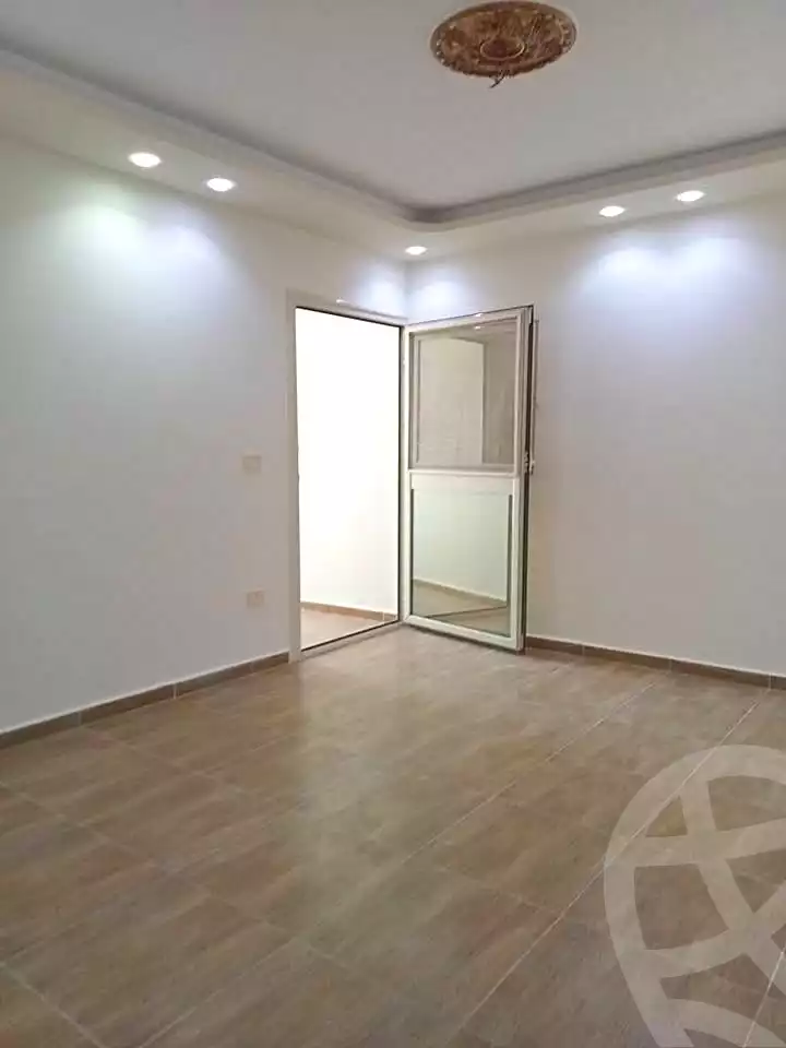 https://aqarmap.com.eg/ar/listing/7246831-for-sale-alexandria-tharwat