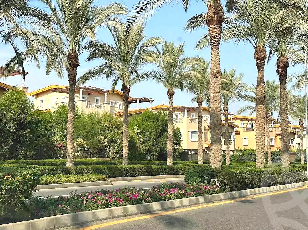 https://aqarmap.com.eg/en/listing/7247038-for-sale-cairo-new-cairo-compounds-hyde-park-hpr-hyde-park
