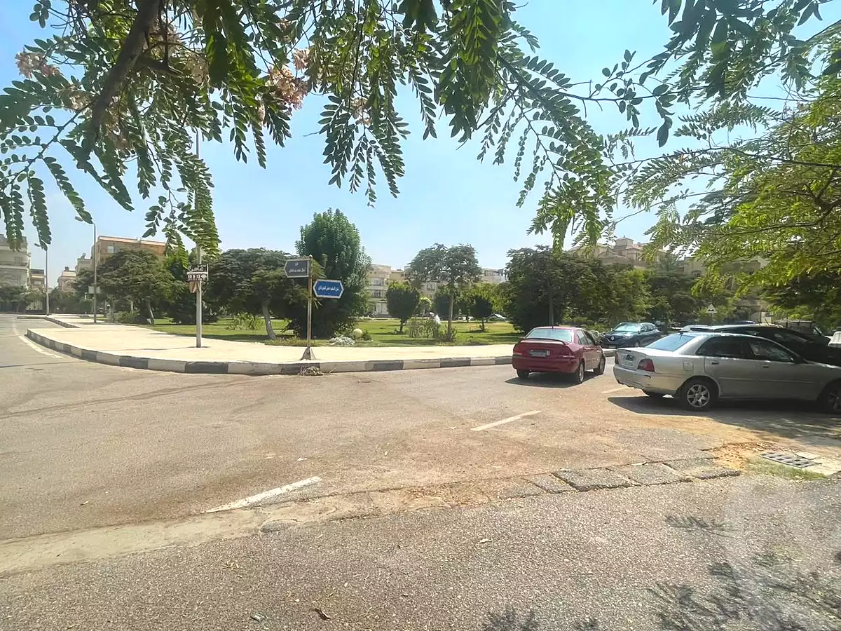 https://aqarmap.com.eg/ar/listing/7247074-for-sale-cairo-new-cairo-ganob-el-akadamiya-south-academy-h-amr-ibn-el-ass-st
