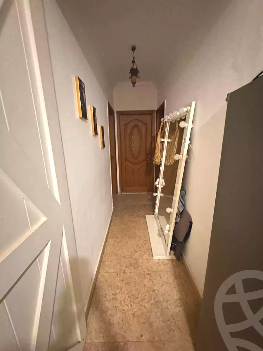 https://aqarmap.com.eg/ar/listing/7247271-for-sale-cairo-el-sheikh-zayed-city-mntq-fr-y-bmdyn-lshykh-zyd