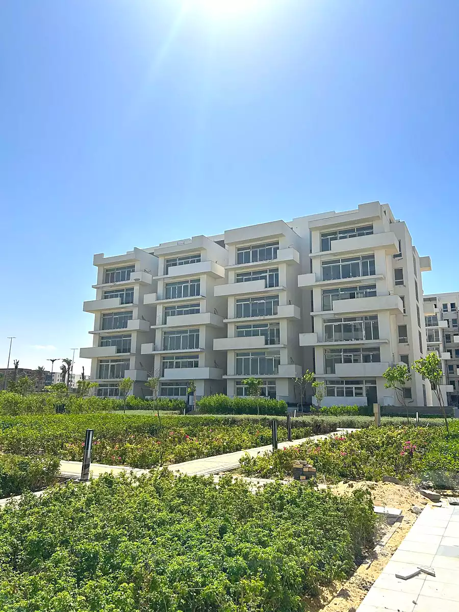 https://aqarmap.com.eg/ar/listing/7247378-for-sale-north-coast-new-alamein-mntj-t-l-lmyn-ljdyd-kmbwnd-mzryn