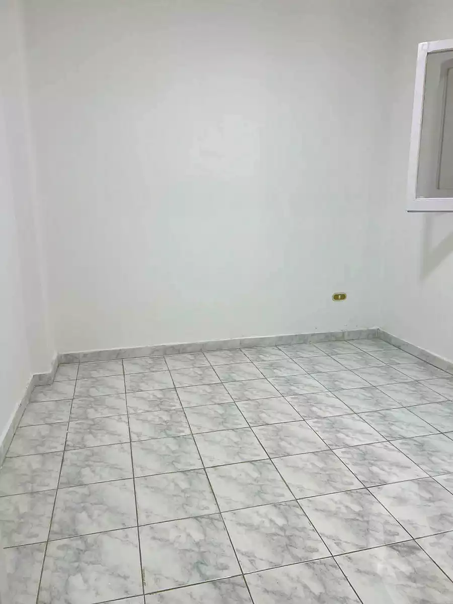 https://aqarmap.com.eg/ar/listing/7247934-for-sale-alexandria-al-agamy-shataa-el-nakheel