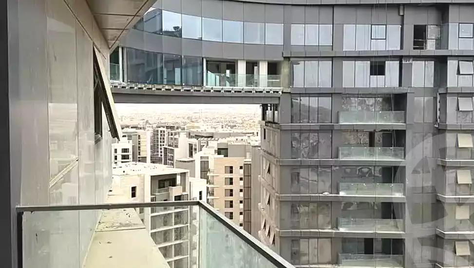 https://aqarmap.com.eg/ar/listing/7248359-for-sale-cairo-el-sheikh-zayed-city-lshykh-zyd-ljdyd-tabah-west-compound-zg