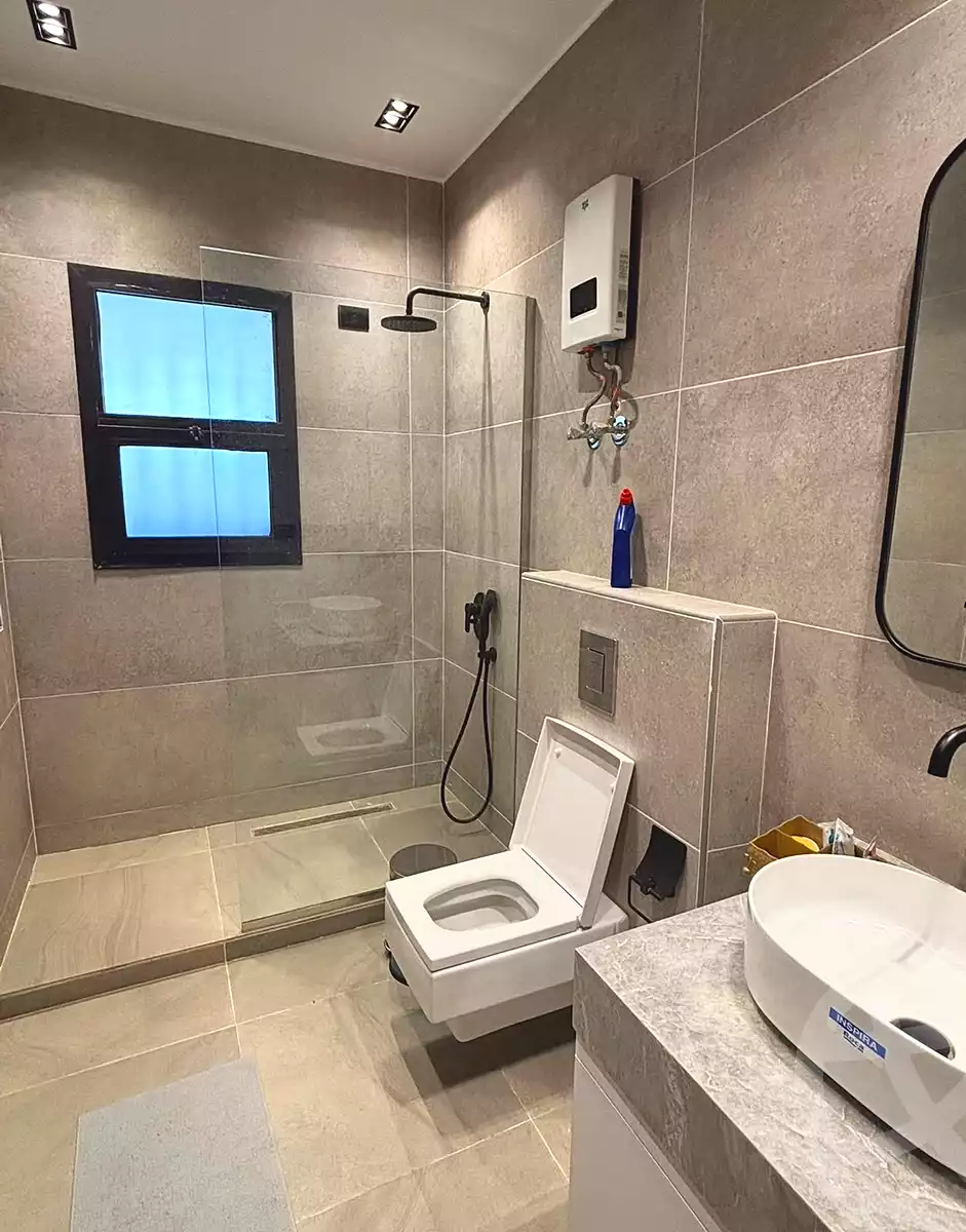 https://aqarmap.com.eg/ar/listing/7248731-for-rent-cairo-el-sheikh-zayed-city-compounds-kmbwnd-wyst-twn-swdyk