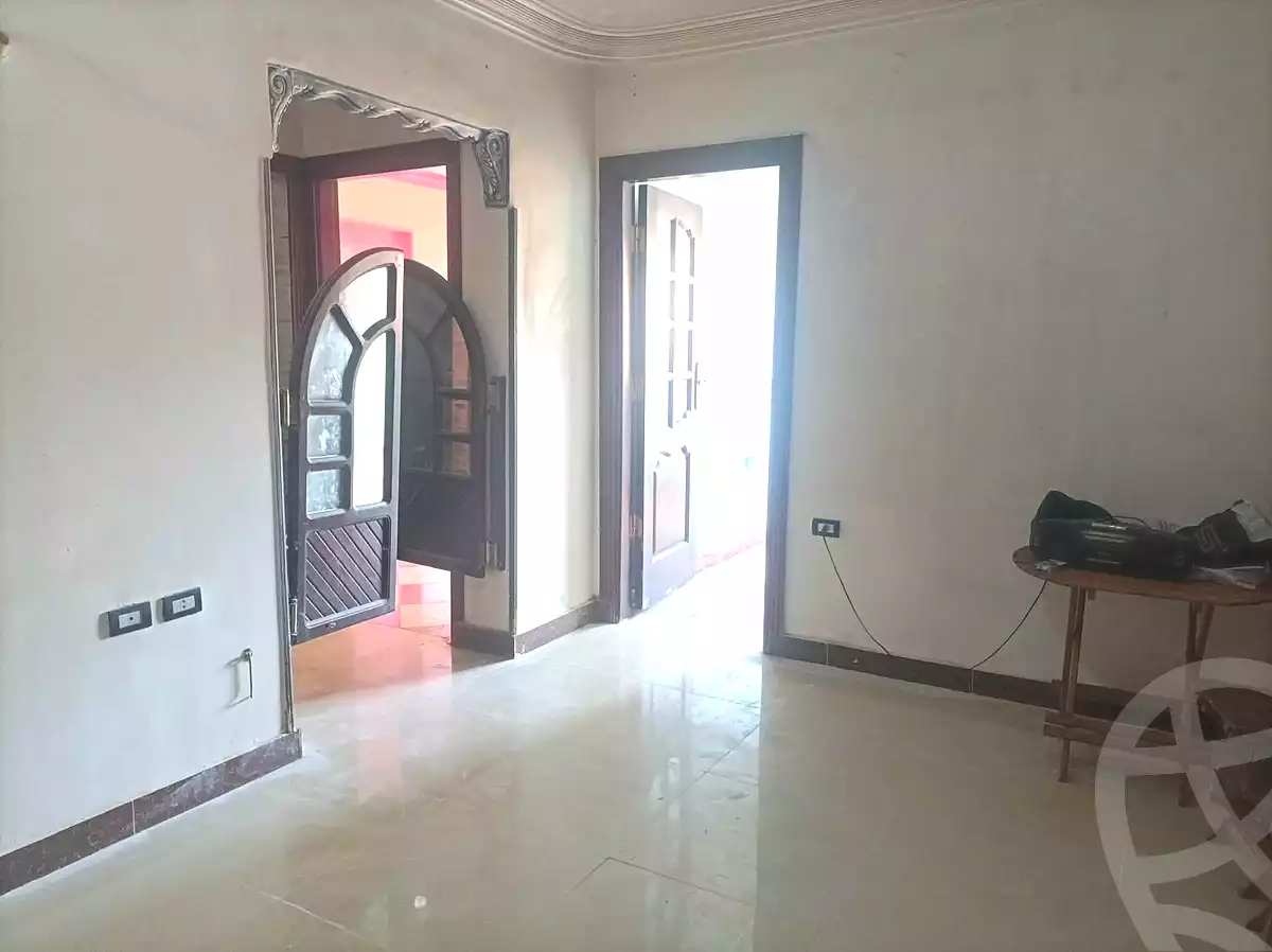 https://aqarmap.com.eg/en/listing/7249057-for-rent-cairo-ain-shams-ahmed-esmat-st