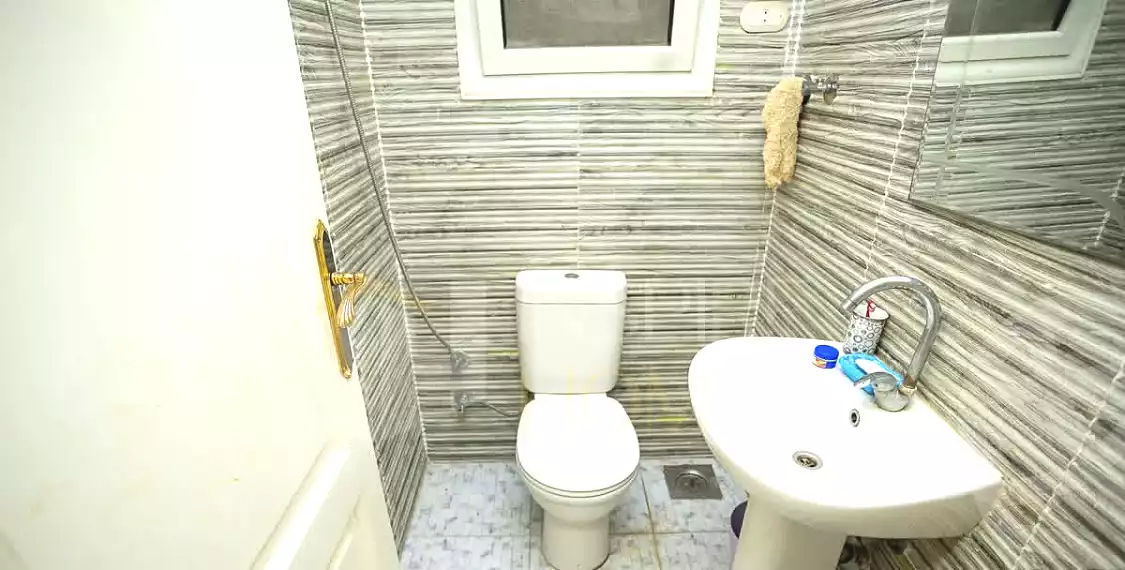 https://aqarmap.com.eg/en/listing/7249096-for-sale-alexandria-fleming-ahmed-basha-tork-st