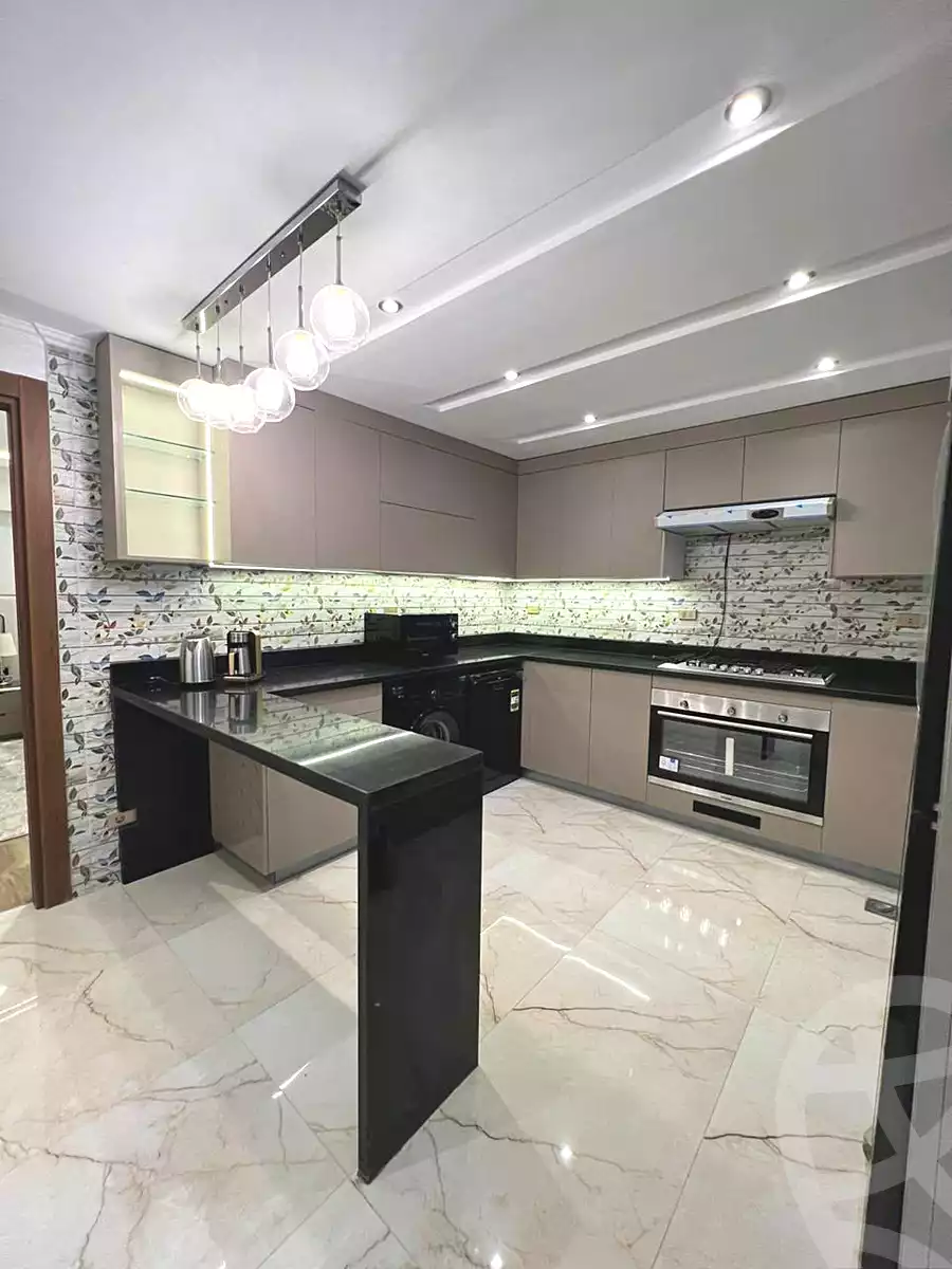 https://aqarmap.com.eg/en/listing/7250711-for-sale-cairo-new-cairo-compounds-mwrd-fq-llttwyr