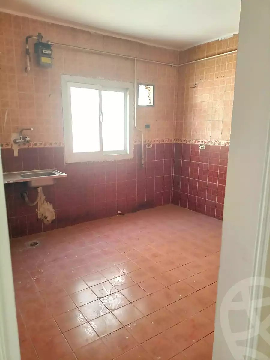 https://aqarmap.com.eg/ar/listing/7250807-for-rent-cairo-6th-of-october-el-ahyaa-neighborhood-1st-al-maahad