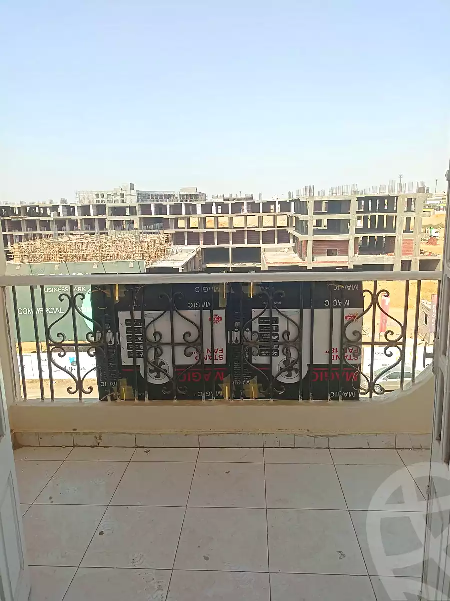 https://aqarmap.com.eg/ar/listing/7250807-for-rent-cairo-6th-of-october-el-ahyaa-neighborhood-1st-al-maahad