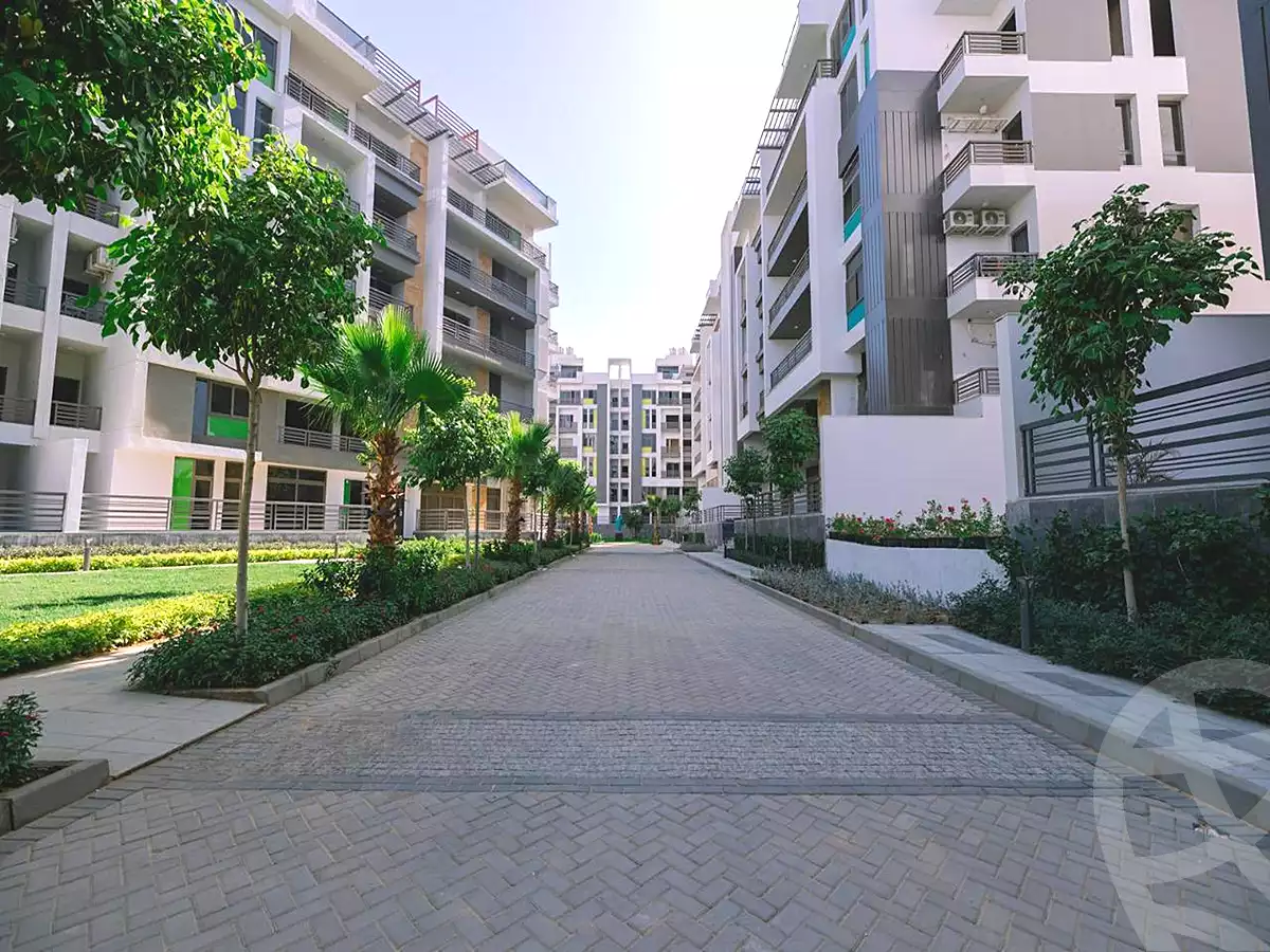 https://aqarmap.com.eg/ar/listing/7250850-for-sale-cairo-new-cairo-compounds-dh-ykwn-2-ryzydns-styl-hwm