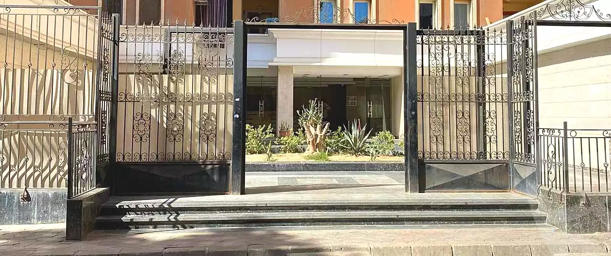 https://aqarmap.com.eg/en/listing/7250843-for-sale-cairo-shoubra-rod-el-farag-abou-el-farag-st