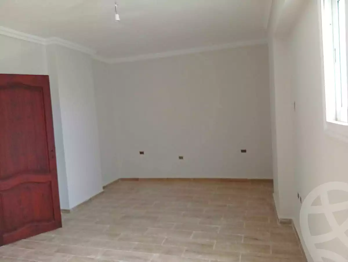 https://aqarmap.com.eg/en/listing/7250854-for-rent-alexandria-el-montazah-el-geesh