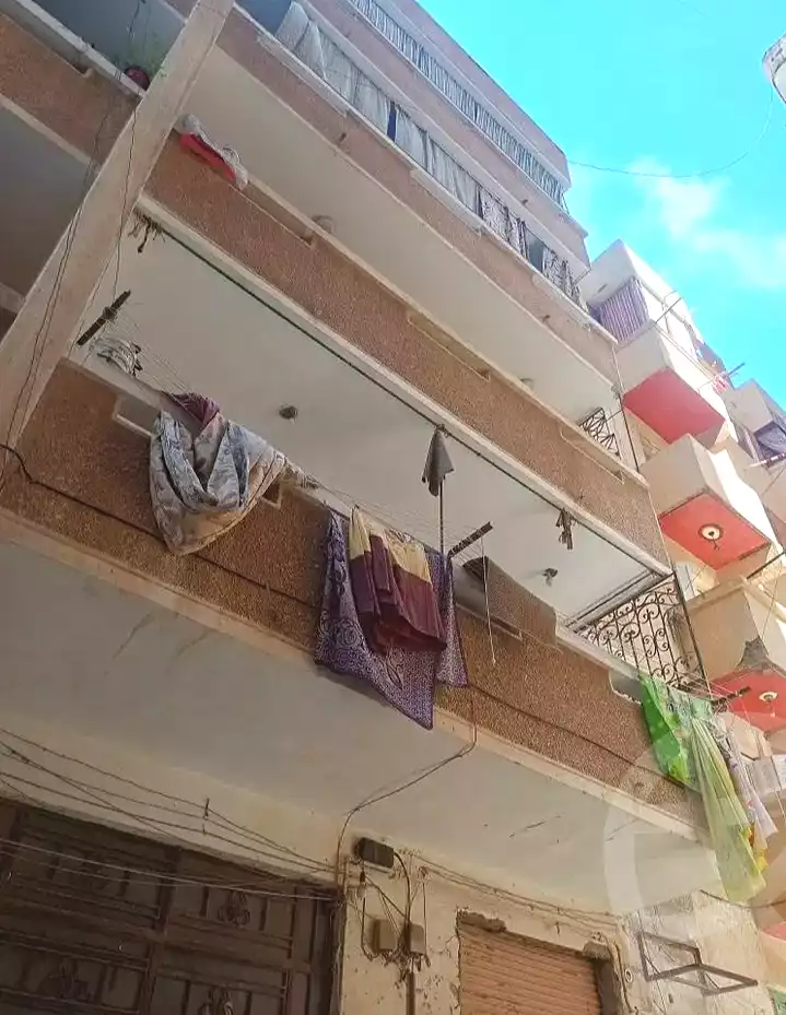https://aqarmap.com.eg/ar/listing/7251138-for-sale-alexandria-al-agamy-el-hanouvel-abo-el-shawareb-st