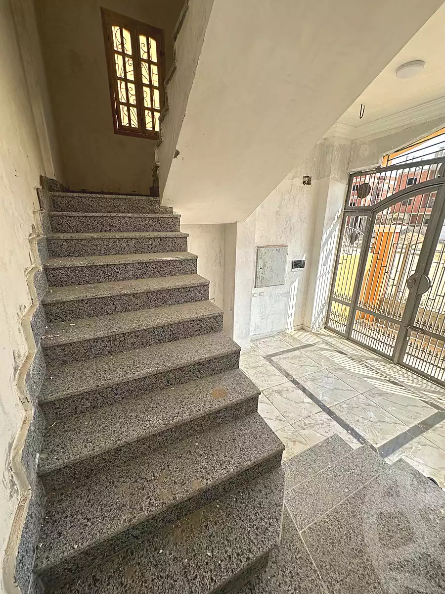 https://aqarmap.com.eg/ar/listing/7223761-for-sale-sharqia-10th-of-ramadan-al-hay-al-wahed-wa-thlathoon