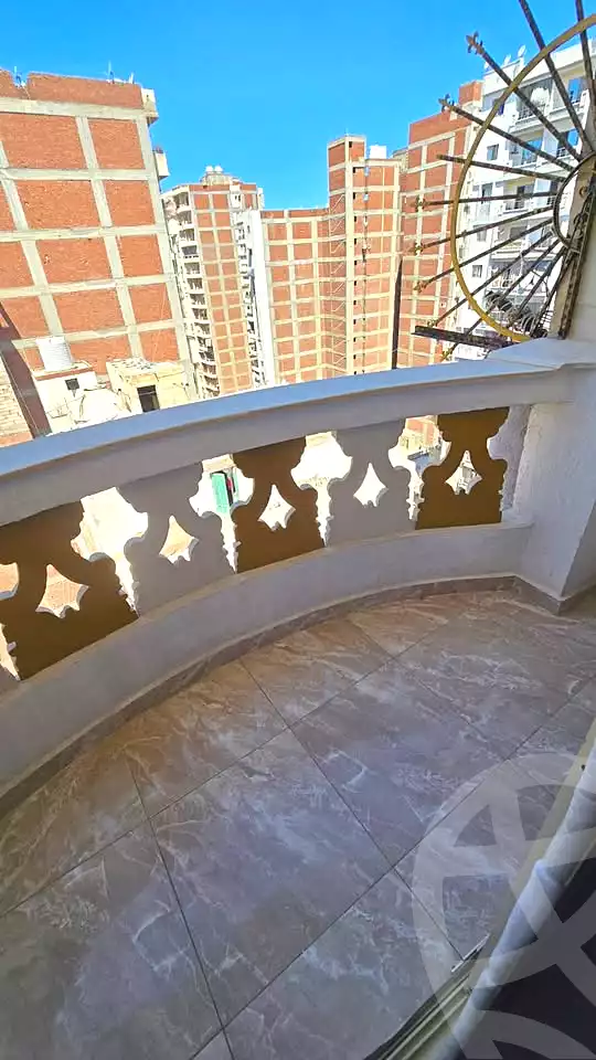 https://aqarmap.com.eg/ar/listing/7251289-for-sale-alexandria-sydy-bshr-sydy-bshr-bhry-sidi-beshr-mosque-st