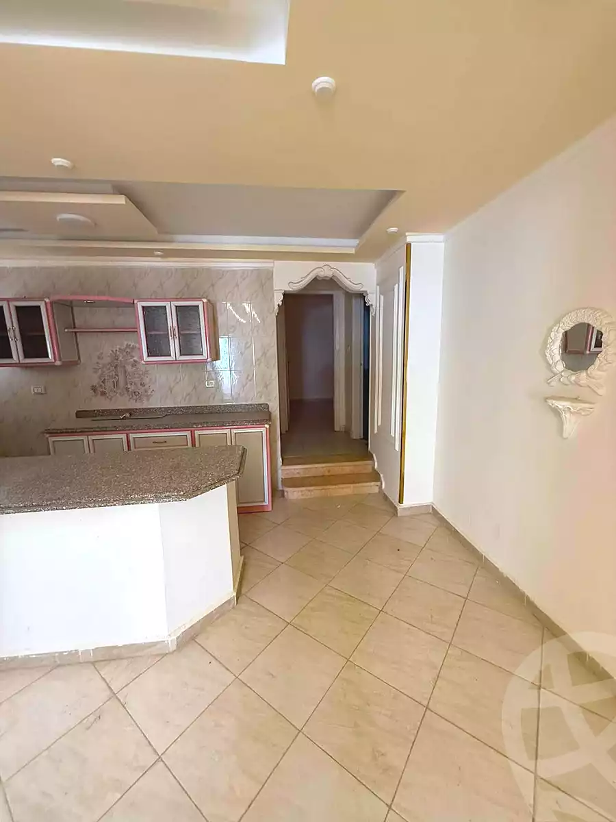 https://aqarmap.com.eg/ar/listing/7251699-for-rent-alexandria-al-agamy-shataa-el-nakheel-street-63