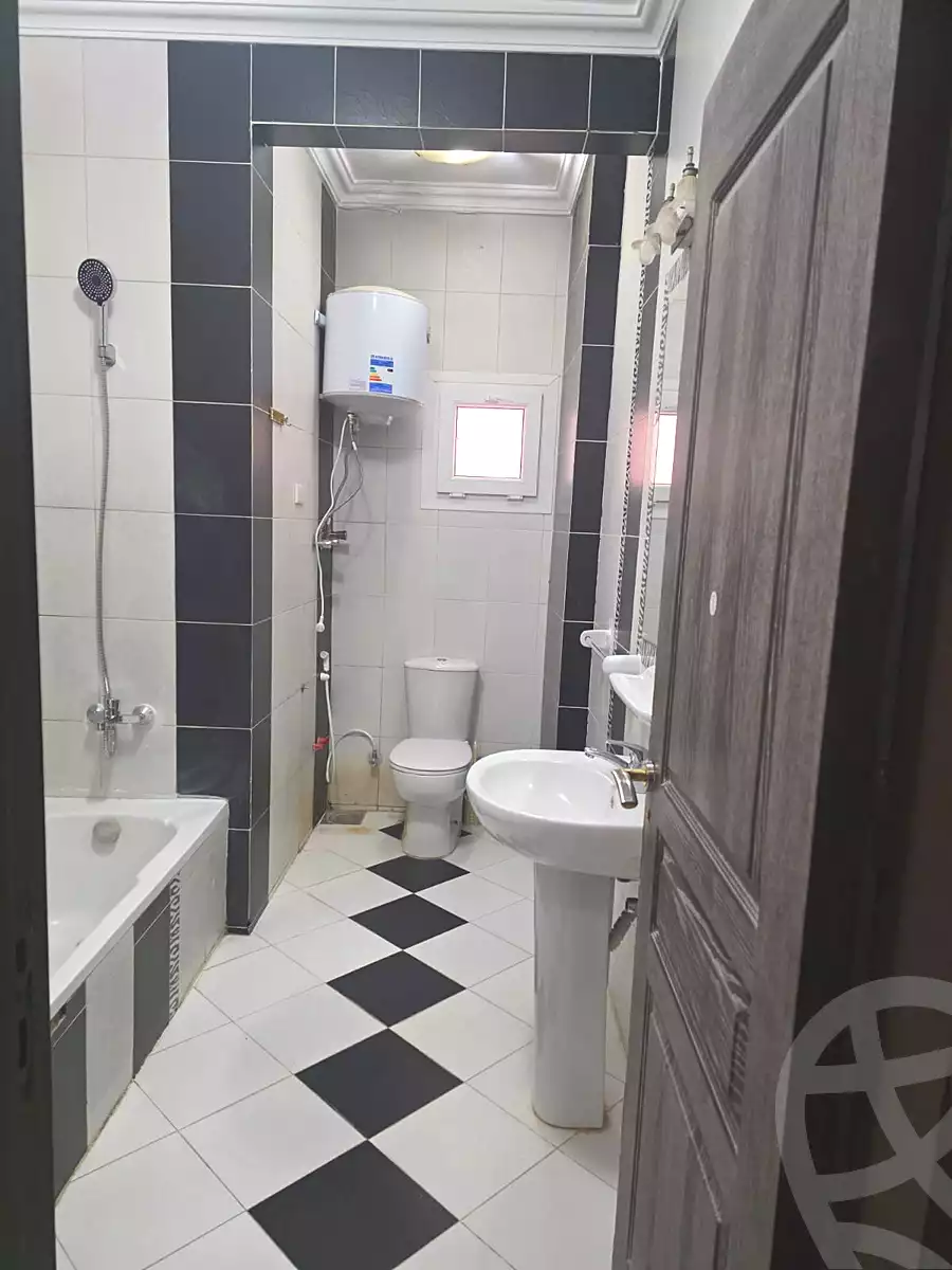 https://aqarmap.com.eg/ar/listing/7251684-for-rent-cairo-6th-of-october-el-hay-el-motamyz-fourth-touristic-village-mohamed-ahmed-barhoma-st