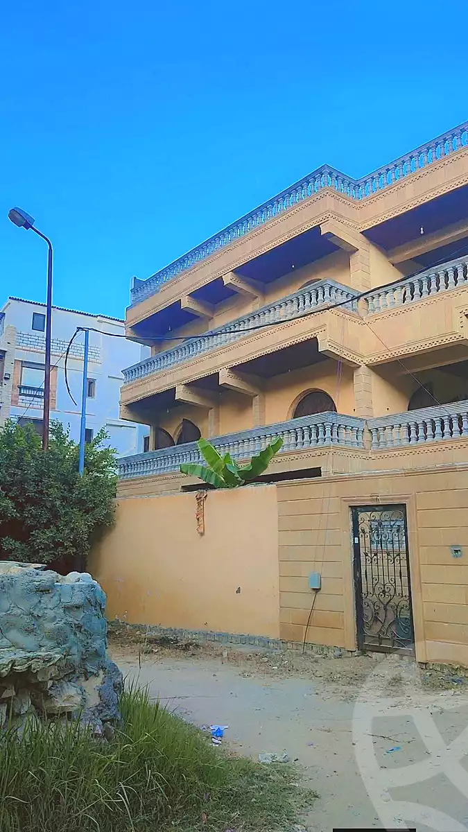 https://aqarmap.com.eg/ar/listing/7145008-for-sale-alexandria-al-agamy-lbytsh-el-hanafeya-st