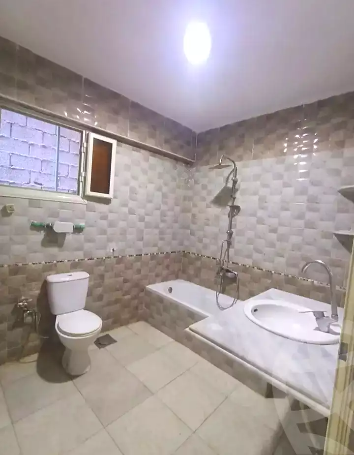 https://aqarmap.com.eg/en/listing/7252599-for-sale-alexandria-al-agamy-el-hanouvel-radwan-st