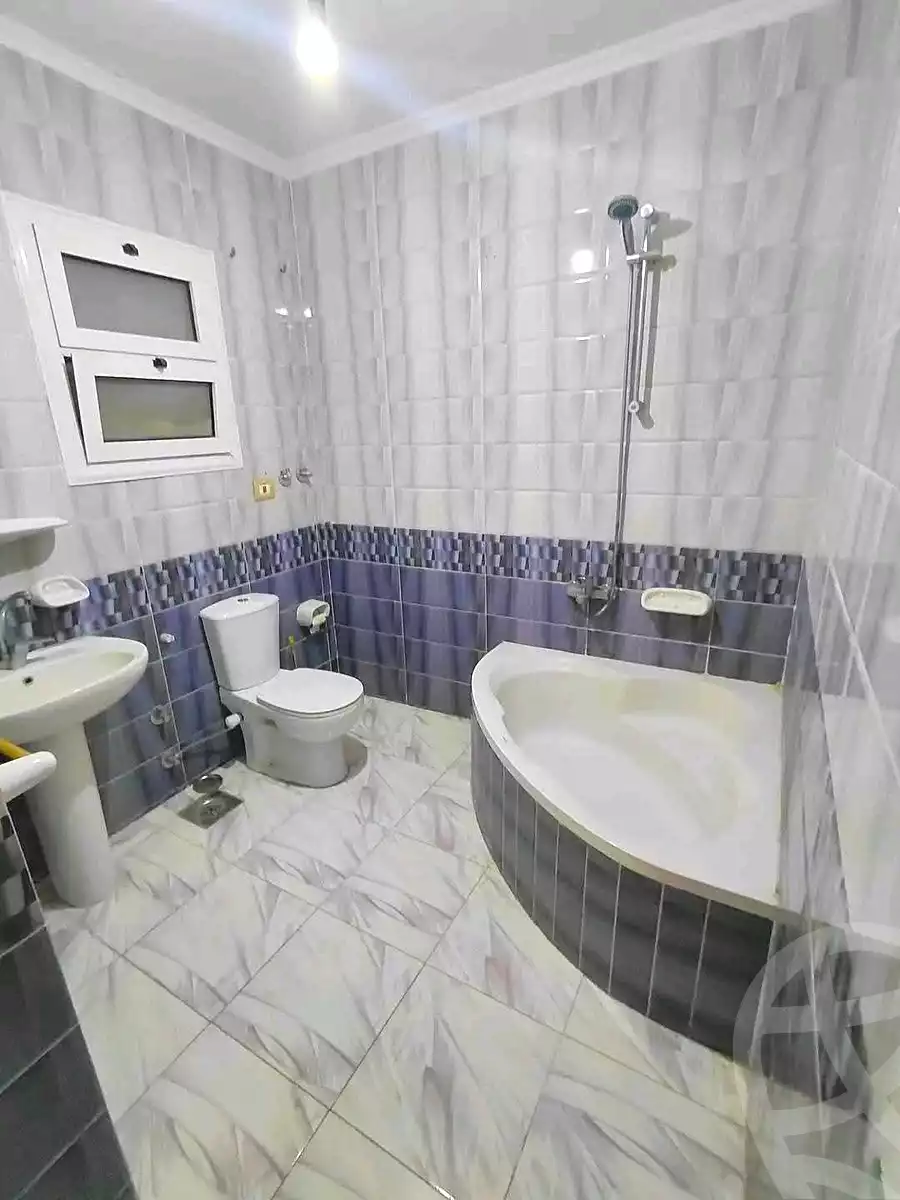 https://aqarmap.com.eg/ar/listing/7253115-for-sale-alexandria-sydy-bshr-sydy-bshr-bhry-khalil-hamada-st