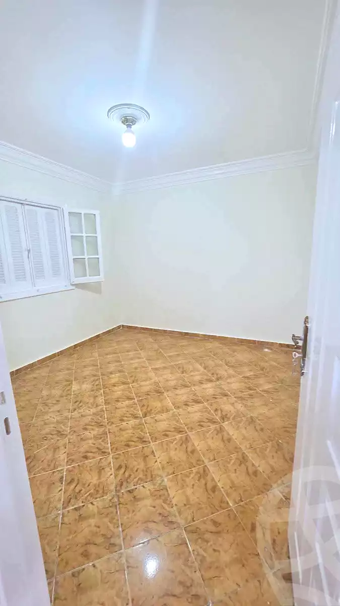 https://aqarmap.com.eg/ar/listing/7253206-for-sale-alexandria-el-asafra-l-sfr-bhry
