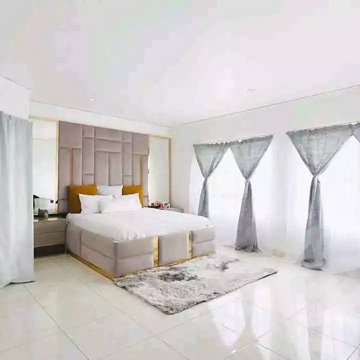 https://aqarmap.com.eg/ar/listing/7253669-for-sale-cairo-new-cairo-compounds-kmbwnd-kryk-twn-il-cazar