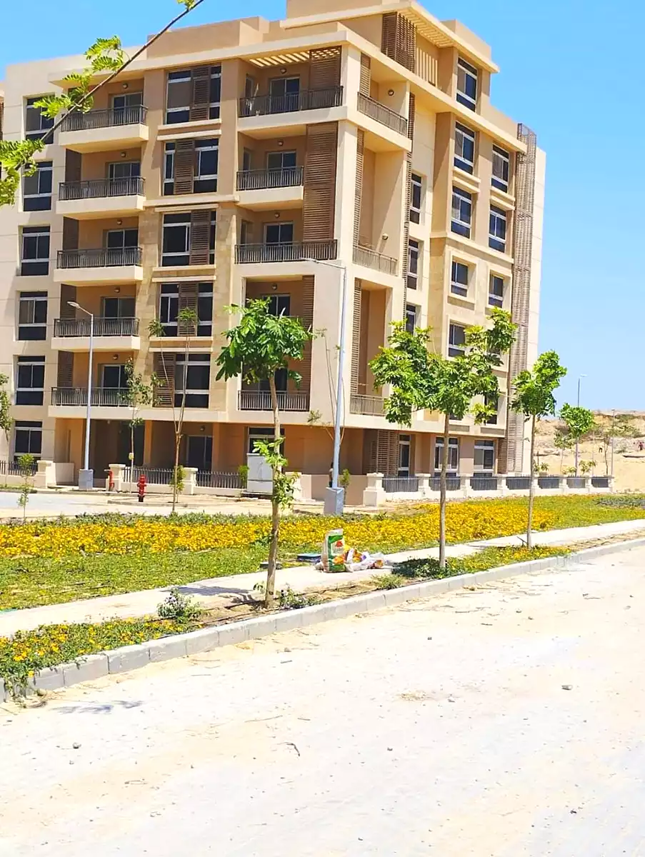 https://aqarmap.com.eg/ar/listing/7253713-for-sale-cairo-new-cairo-compounds-tag-city-shalya-taj-city