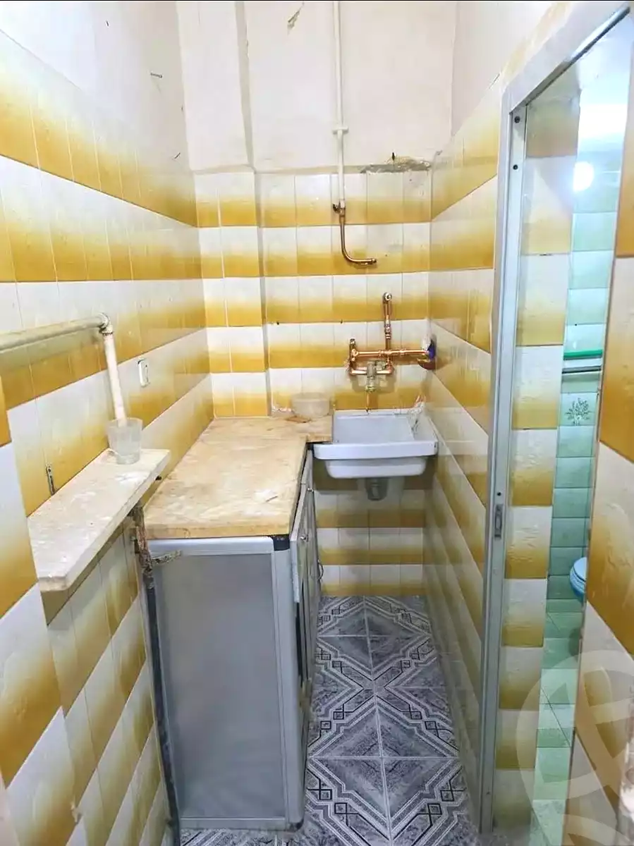 https://aqarmap.com.eg/ar/listing/7253836-for-sale-alexandria-moharram-bey-al-riaash-st