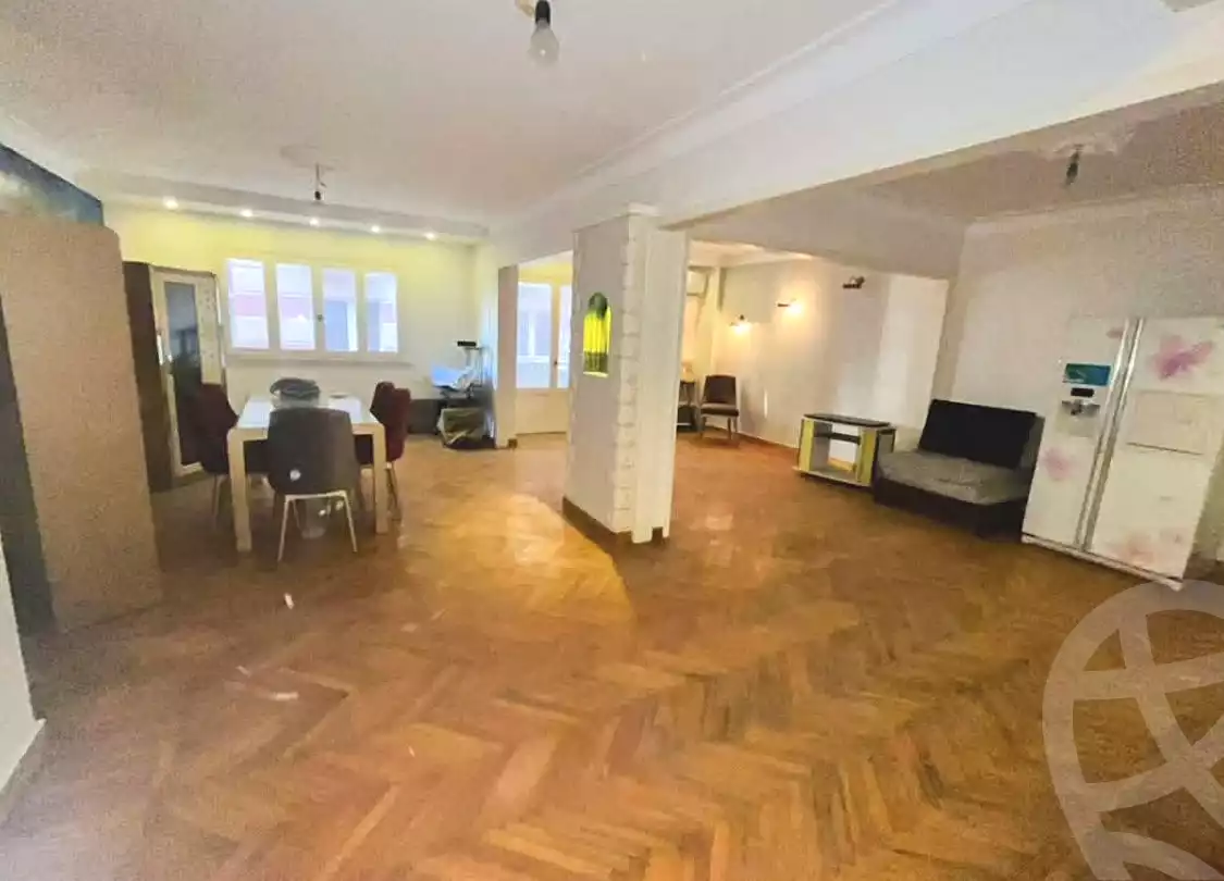 https://aqarmap.com.eg/ar/listing/7253995-for-sale-alexandria-lauran