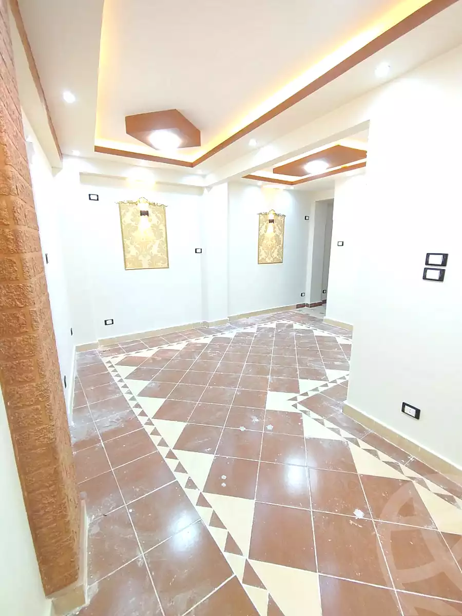 https://aqarmap.com.eg/ar/listing/7254721-for-sale-alexandria-lsywf-el-falki