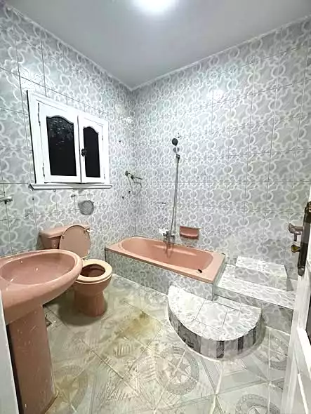 https://aqarmap.com.eg/en/listing/7254761-for-sale-alexandria-al-agamy-el-hanouvel