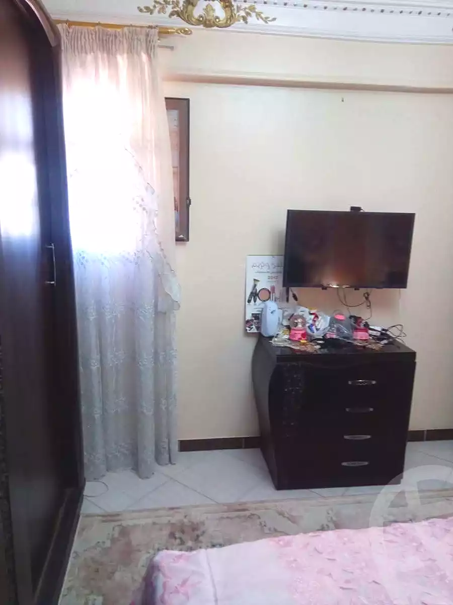 https://aqarmap.com.eg/ar/listing/7254843-for-sale-alexandria-el-asafra-shr-45