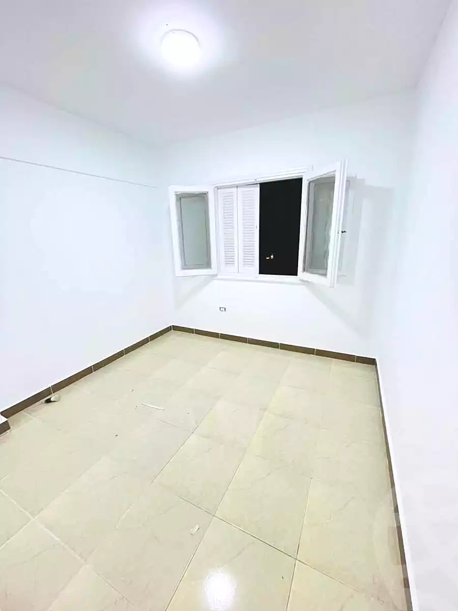 https://aqarmap.com.eg/en/listing/7255201-for-sale-alexandria-al-agamy-shataa-el-nakheel-street-14-1