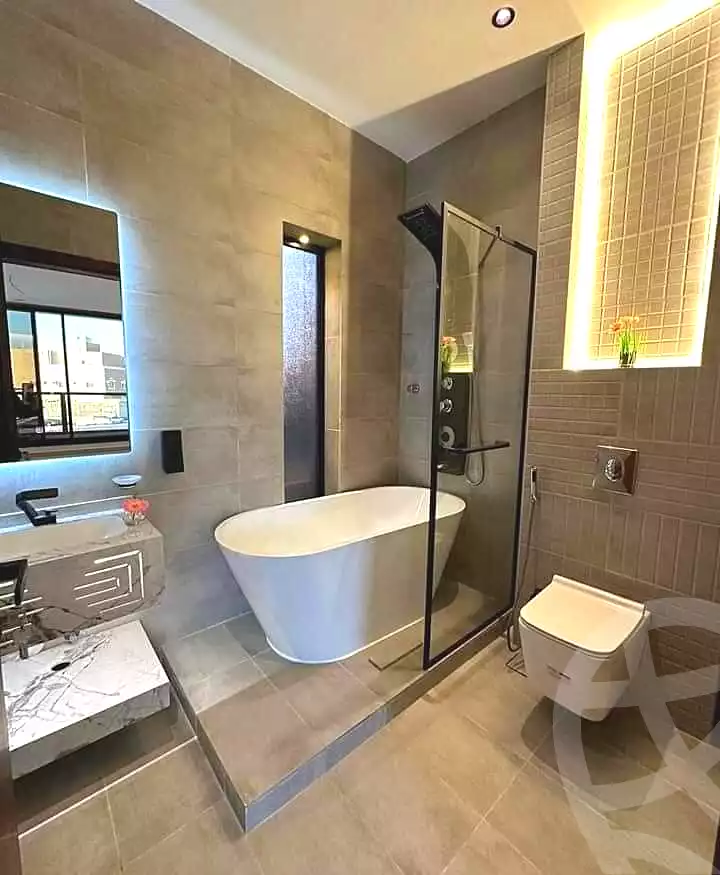 https://aqarmap.com.eg/en/listing/7255247-for-sale-cairo-new-cairo-compounds-hyde-park-centre-ville-hyde-park