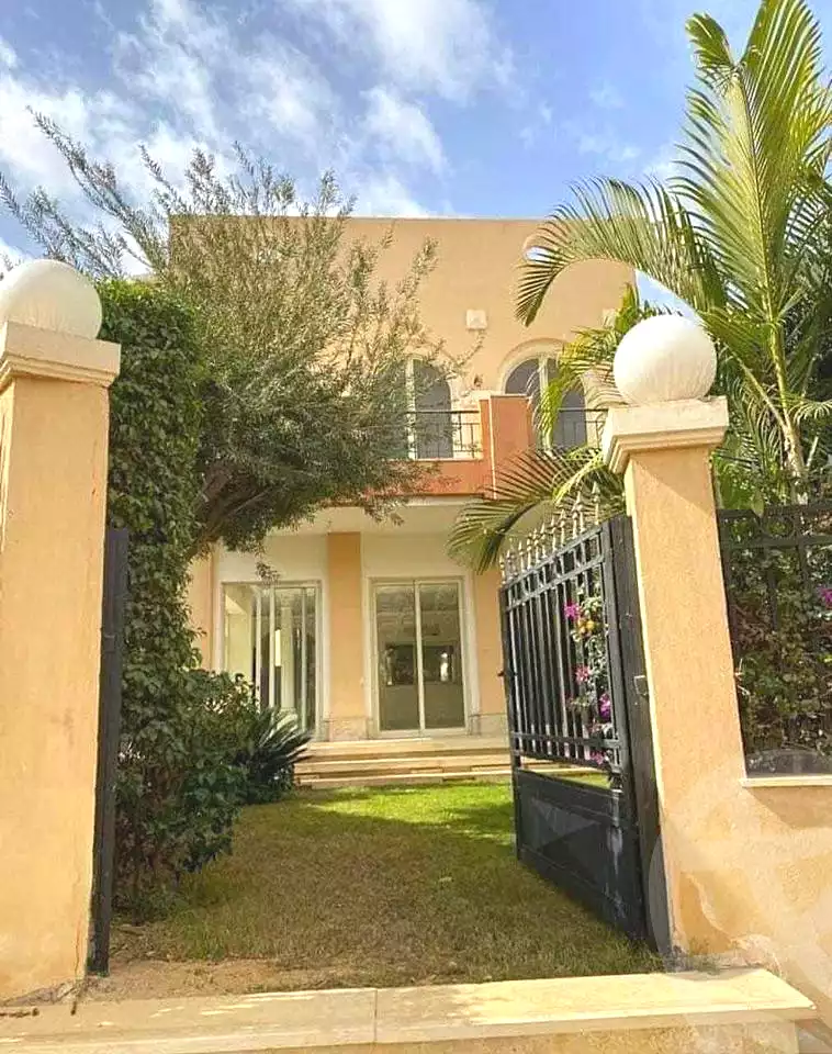 https://aqarmap.com.eg/en/listing/7255247-for-sale-cairo-new-cairo-compounds-hyde-park-centre-ville-hyde-park