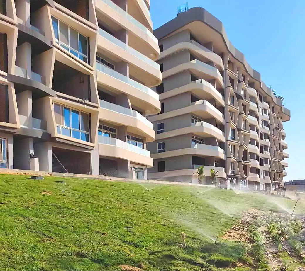 https://aqarmap.com.eg/en/listing/7255433-for-sale-cairo-new-administrative-capital-r7-midtown-condo