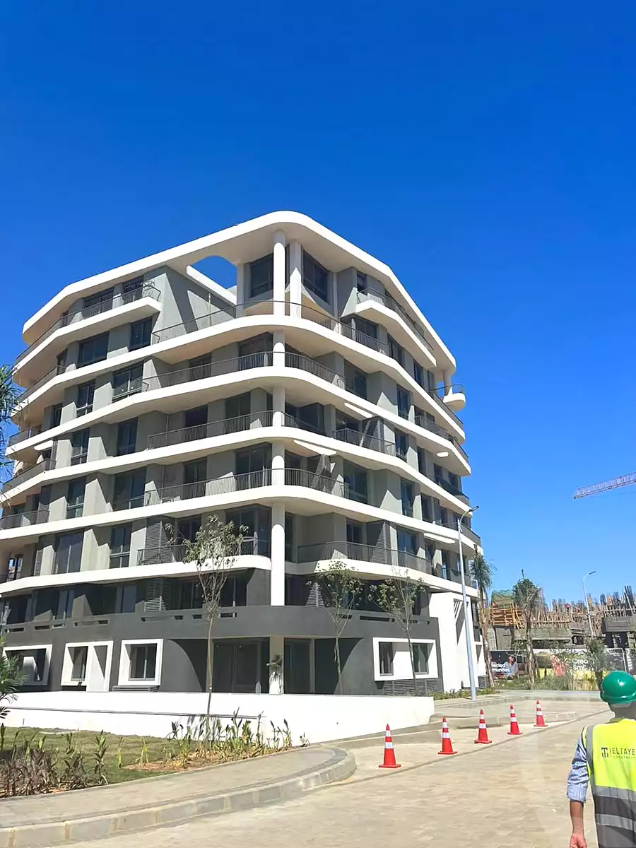 https://aqarmap.com.eg/en/listing/7255476-for-sale-cairo-new-administrative-capital-r7-rmwny-wwk-dh-lnd-llttwyr-l-qry