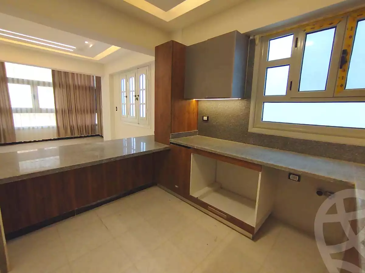 https://aqarmap.com.eg/ar/listing/7255492-for-sale-alexandria-al-agamy-shataa-el-nakheel