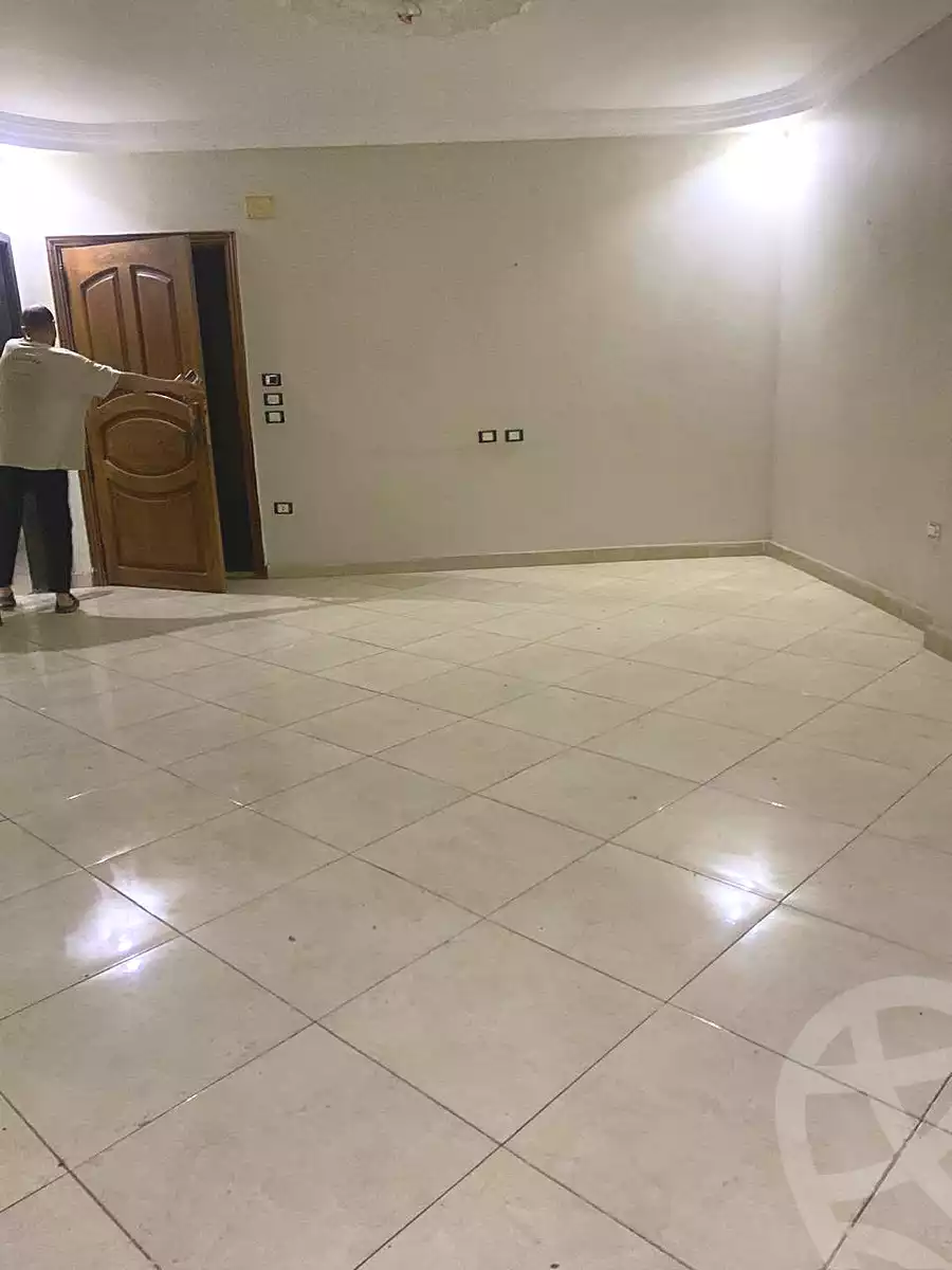 https://aqarmap.com.eg/en/listing/7255643-for-rent-cairo-el-haram-kyrw-mwl