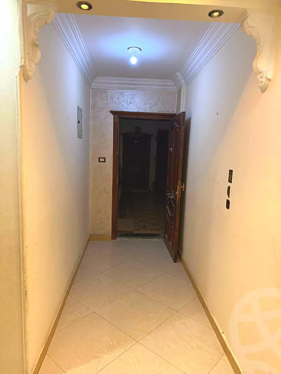 https://aqarmap.com.eg/ar/listing/7255939-for-rent-cairo-ain-shams-jsr-lswys