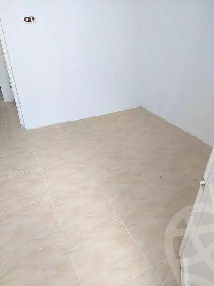 https://aqarmap.com.eg/en/listing/7256287-for-sale-alexandria-el-asafra-l-sfr-qbly