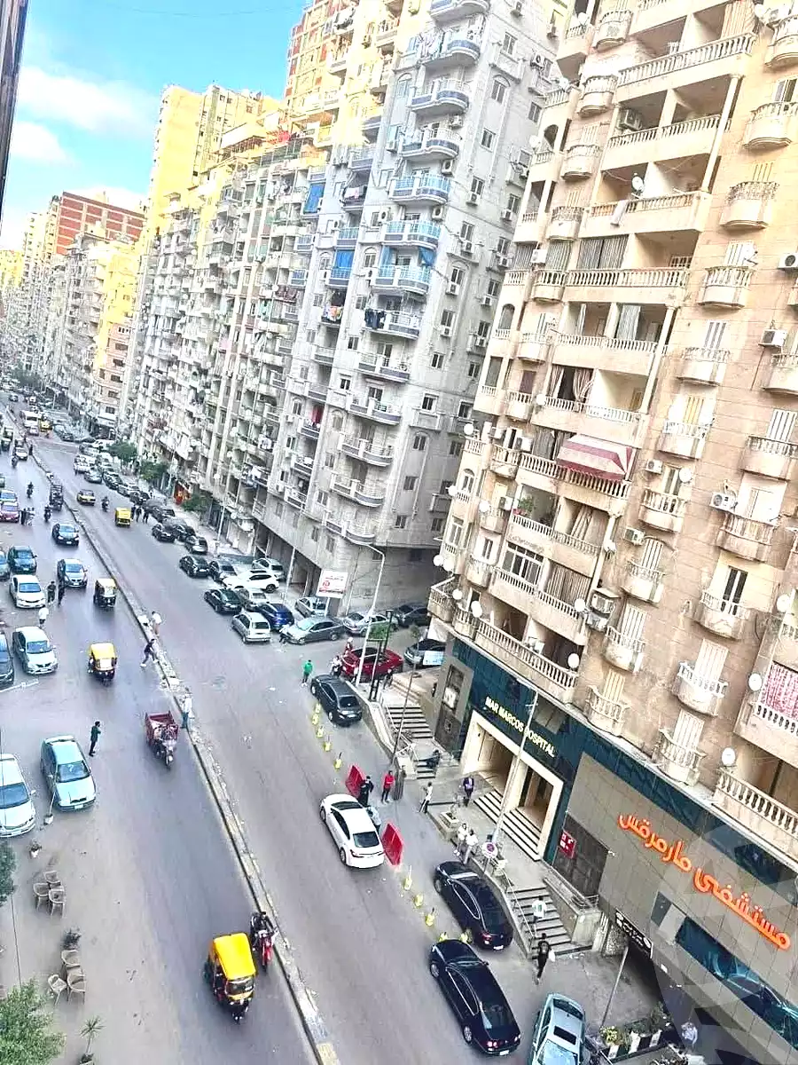 https://aqarmap.com.eg/ar/listing/7256337-for-sale-alexandria-sydy-bshr-sydy-bshr-bhry-shr-mhmwd-l-yswy