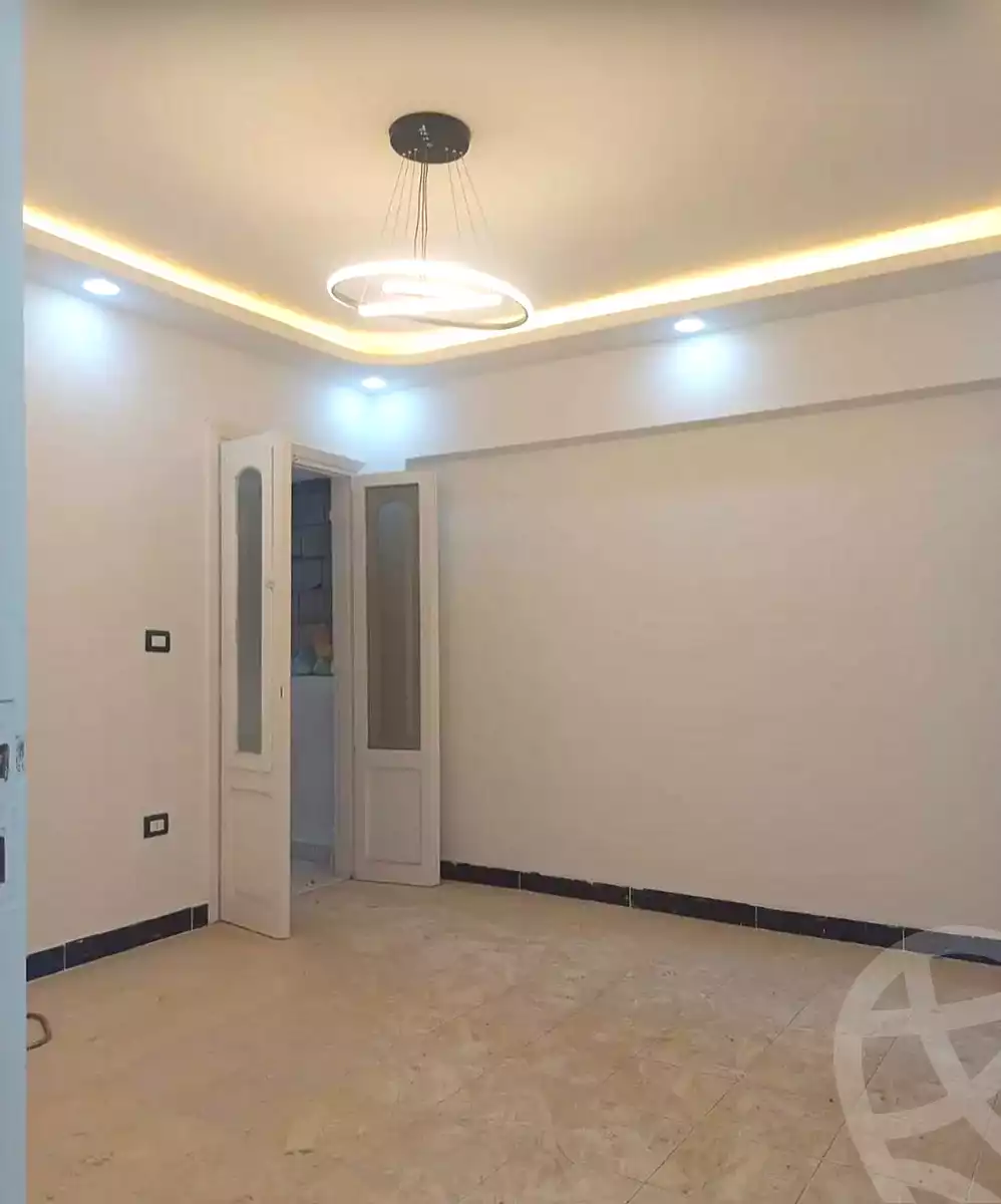 https://aqarmap.com.eg/en/listing/7257105-for-sale-alexandria-al-agamy-el-hanouvel-abo-el-shawareb-st