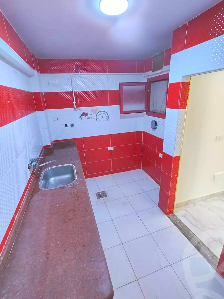 https://aqarmap.com.eg/ar/listing/7257594-for-sale-alexandria-sydy-bshr-sydy-bshr-bhry-khalil-hamada-st