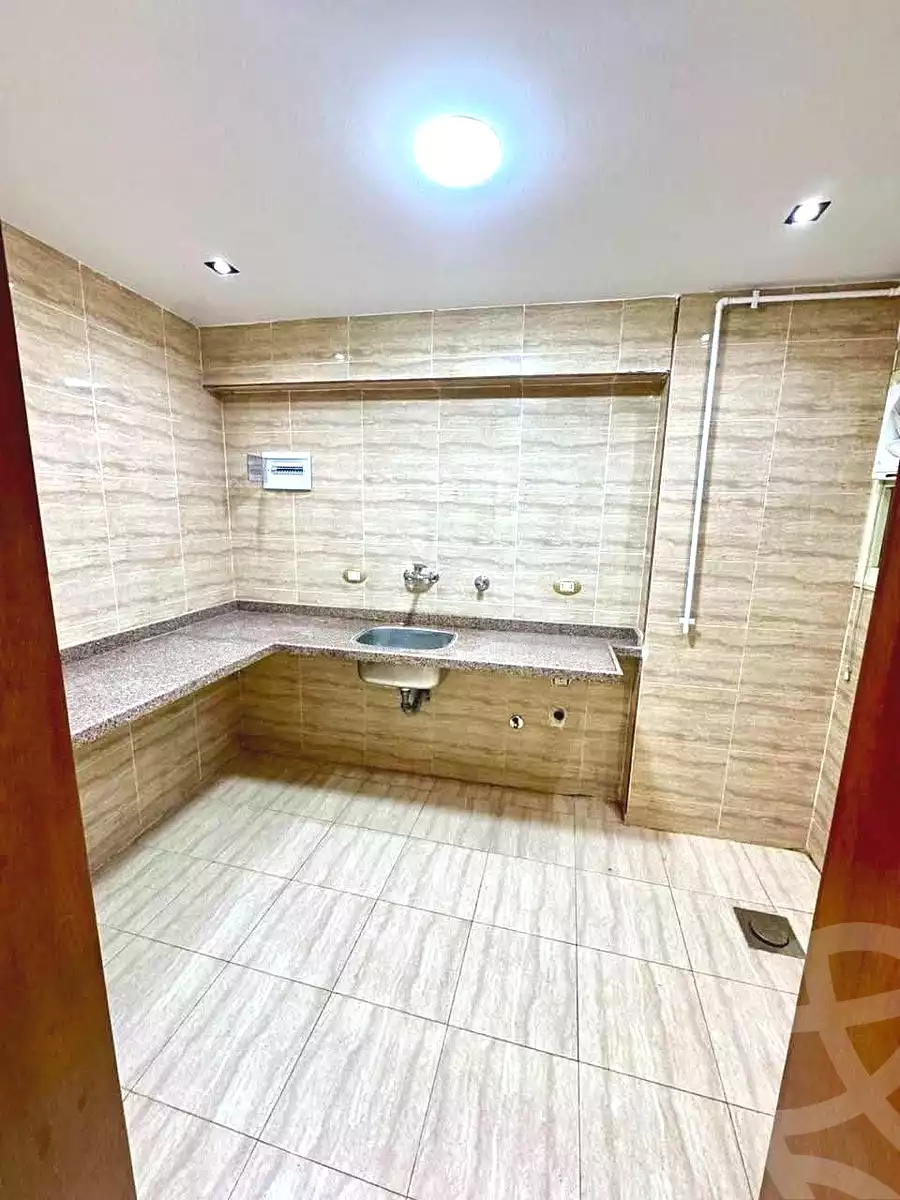 https://aqarmap.com.eg/en/listing/7257603-for-sale-alexandria-sydy-bshr-sydy-bshr-bhry-shr-mhmwd-l-yswy