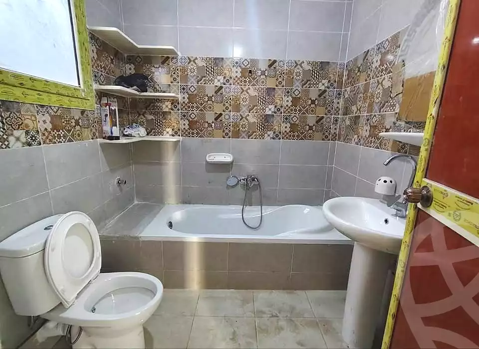 https://aqarmap.com.eg/en/listing/7258071-for-sale-alexandria-al-agamy-el-hanouvel
