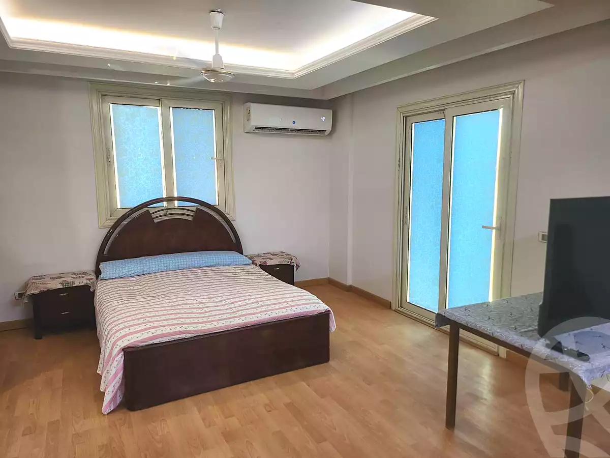 https://aqarmap.com.eg/ar/listing/7258312-for-rent-cairo-new-cairo-first-settlement-mhwr-mstfy-kml